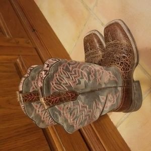 Ariat Square Toe Womens Camo and Embroidered Circuit Cisco Boots Sz 7